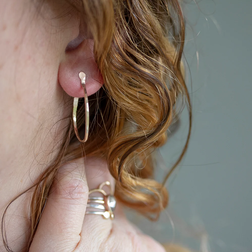 Bes Hammered Post Hoops - Image 3