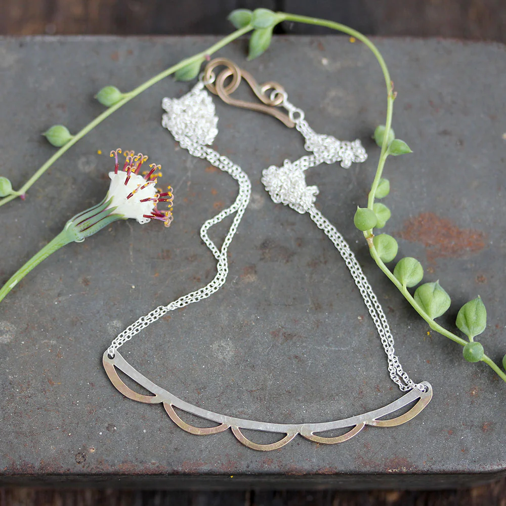 Scalloped Bar Necklace - Image 3